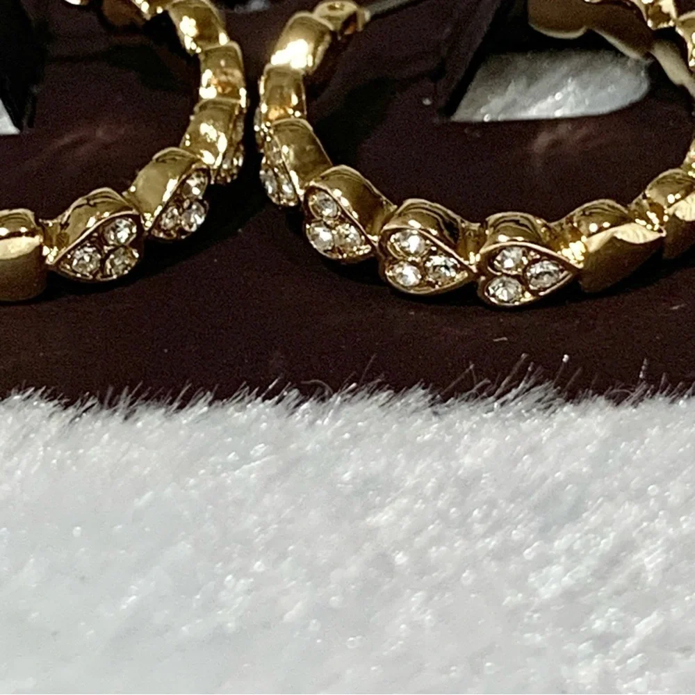 NWT Anne Klein earrings 💍💕💎🎉🎈